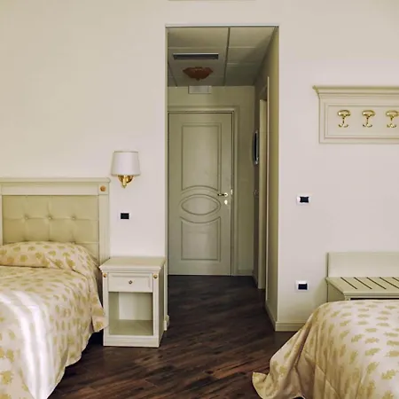 Western Colaiaco Hotel 4*